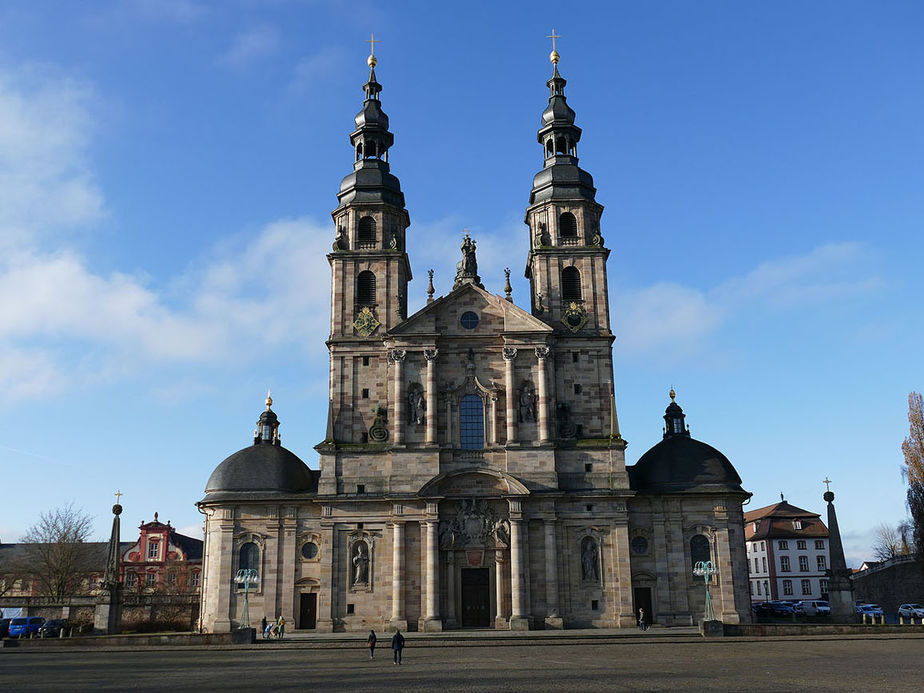 Aussendung der Sternsinger im Hohen Dom zu Fulda (Foto: Karl-Franz Thiede)